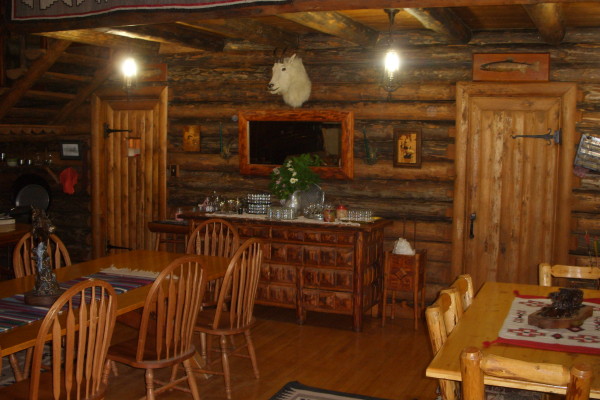 inside-main-lodge